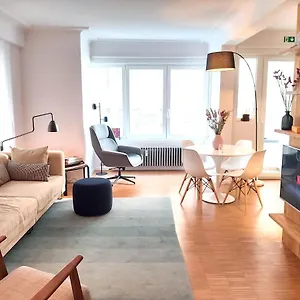 bright-and-stylish-apartment-next-to-the-sea.ostend-hotel.net/