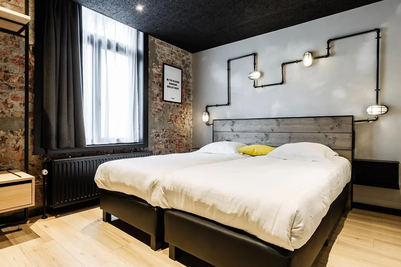 Upstairs Hotel Ostend